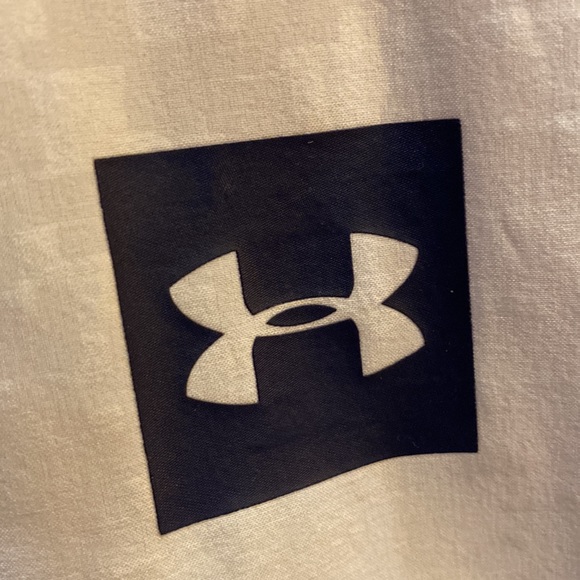 Under Armour zip up windbreaker - Picture 5 of 10